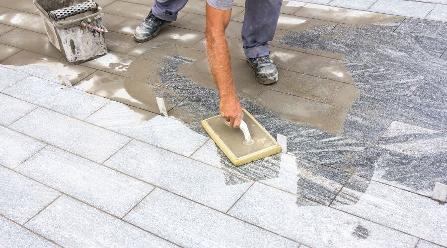 Expert Emergency Roof Repairs services in Lyndon, KS